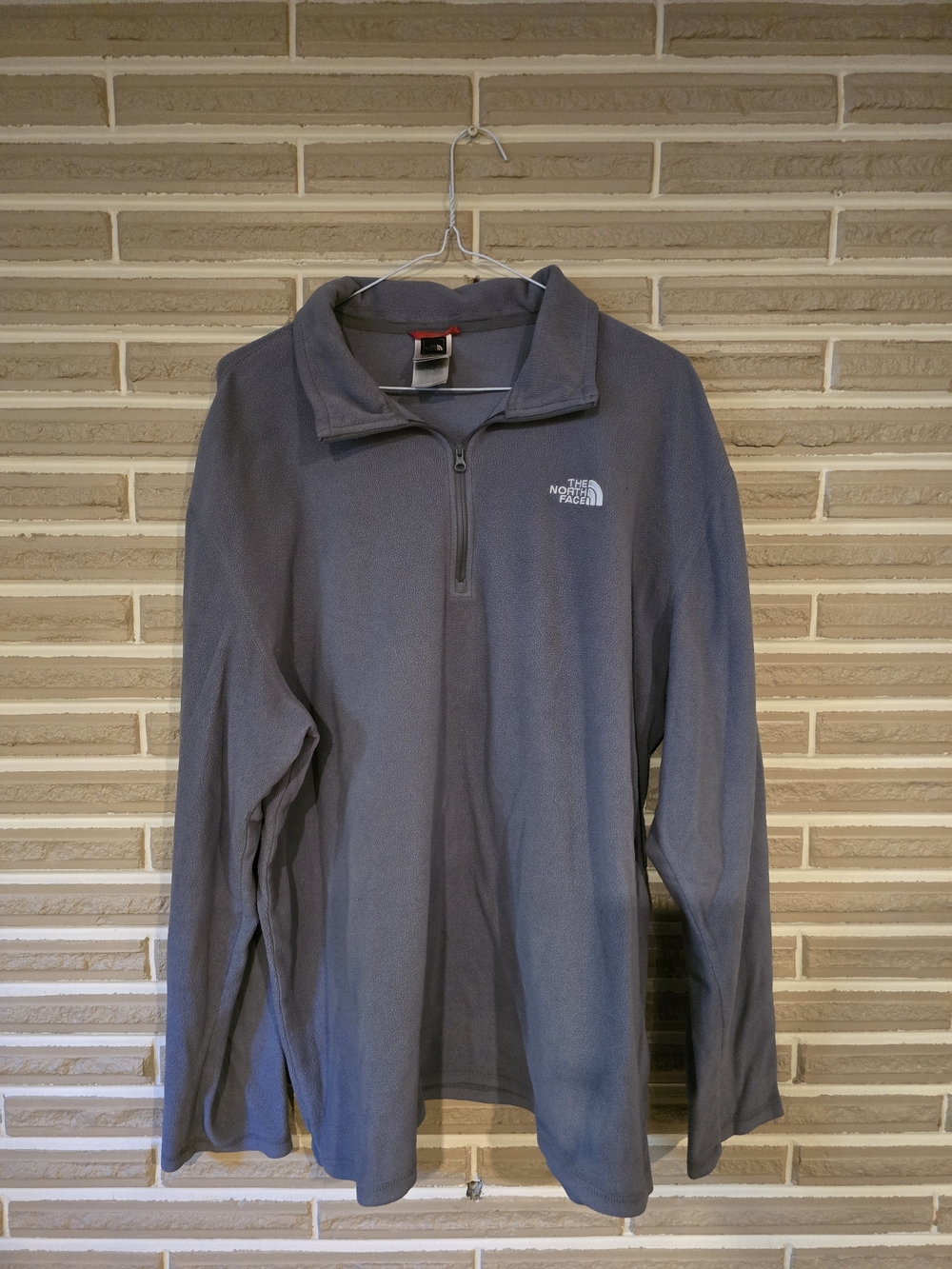 The North Face Men's Slate Gray Quarter-Zip Fleece Pullover